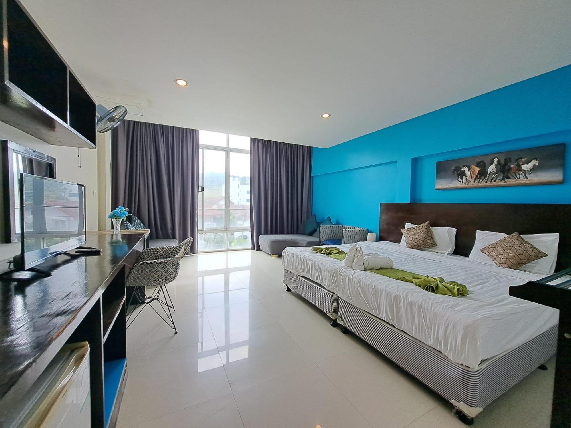 Baan Oui Guest House - Nai Harn Phuket Exterior photo